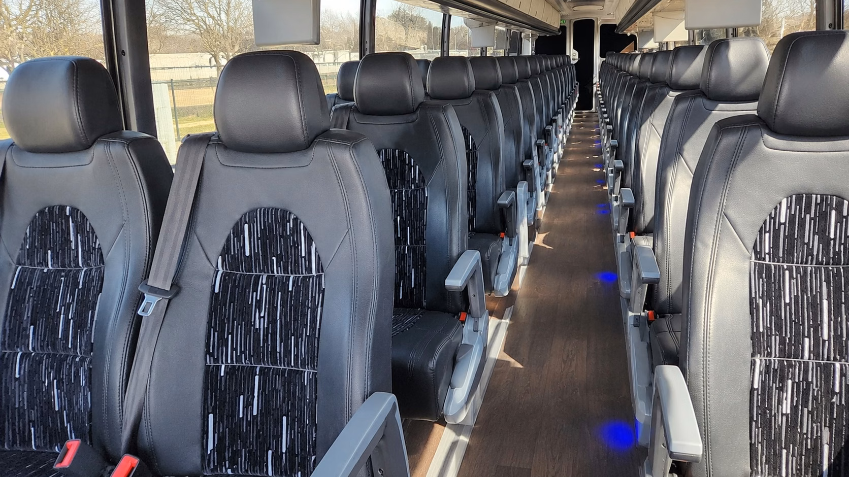 airport transfers and cruise port shuttles for out of town wedding guests