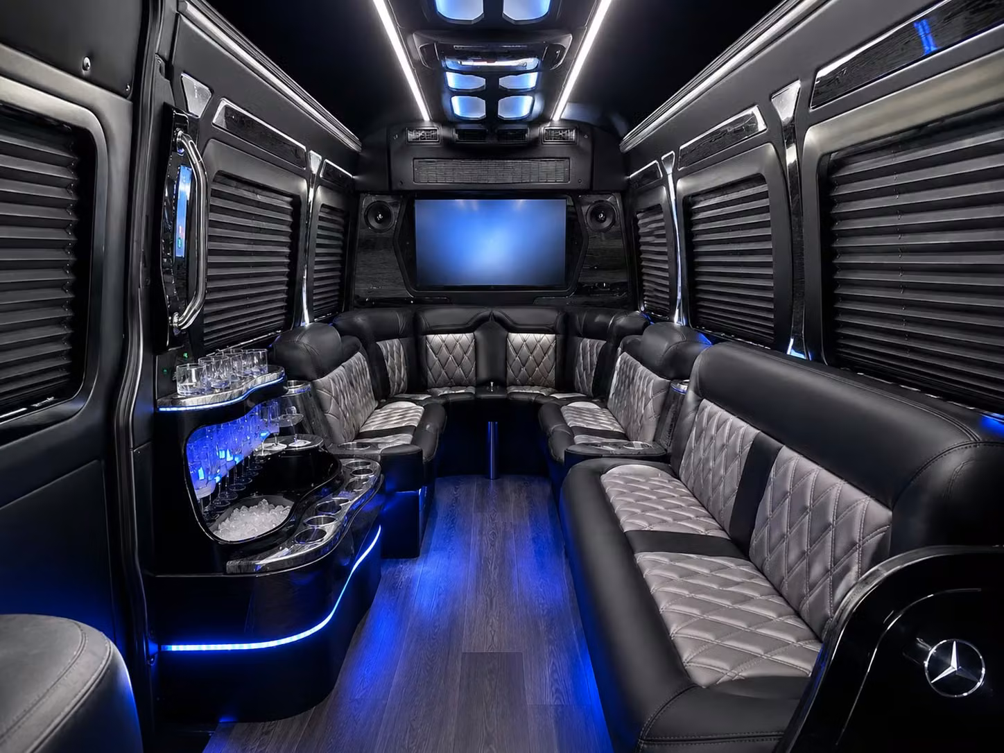 charterbusrentalmelbournefl com makes it easy to book prom transportation around melbourne s biggest prom venues