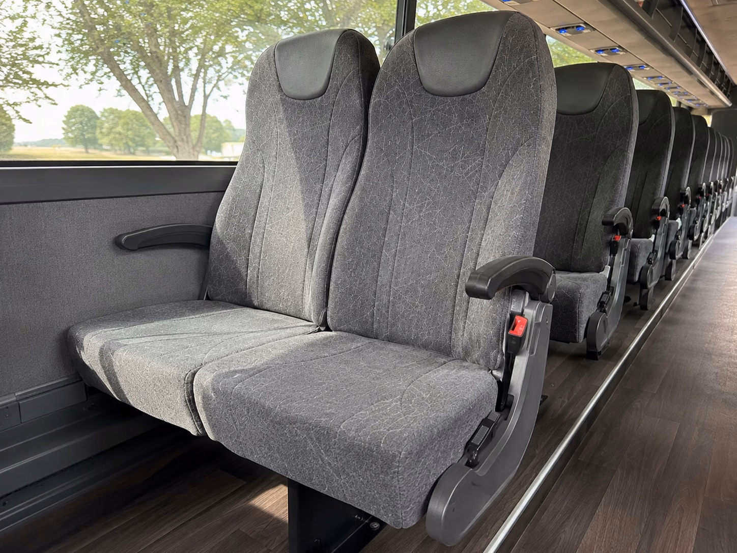 guest shuttle service between melbourne hotels and wedding venues